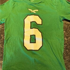 Nike Kids Green T-Shirt with White Number 6
Philadelphia Kelly green shirt